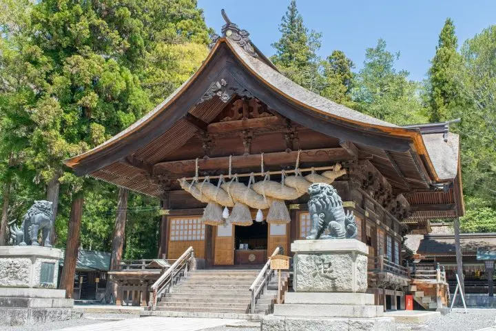 Lake Suwa in Nagano: Seasonal Activities and 5 Great Places to Visit