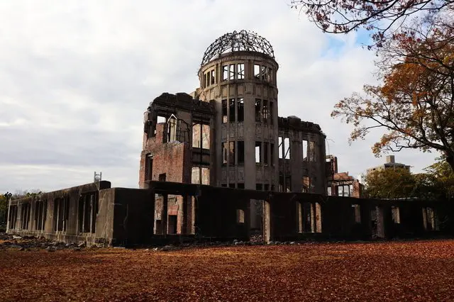 普段は入ることのできない「原爆ドーム」を、中からのぞいてみよう