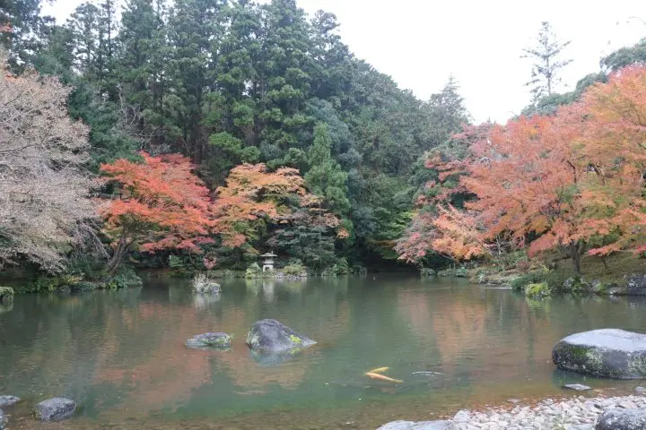 나리타공항에서 도보 10분. 역사와 전통, 그리고 신(神)들을 모시는 곳 '대본산 나리타산(大本山 成田山)'