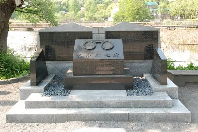 Ueno's Shinobazu Pond: A Relaxing Urban Oasis