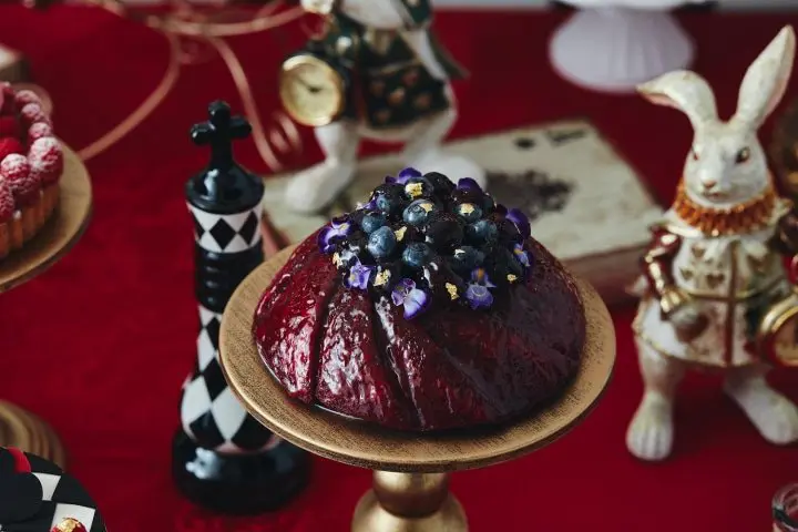 Join Alice’s Black and Red Tea Party This Fall at the Hilton Hiroshima!