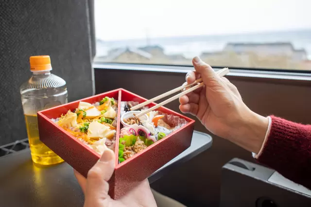 日本のことば事典「駅弁」