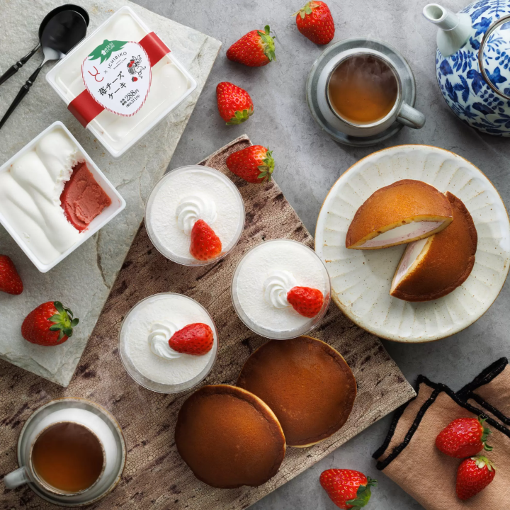 LAWSON ICHIBIKO草莓甜點派對