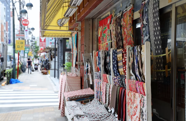 【日暮里】以書香與麵包香繫起人情味的日常小院子ひぐらしガーデン