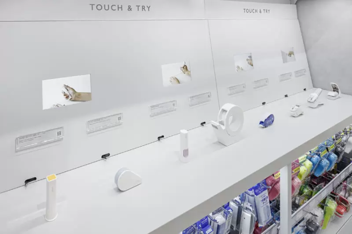 日本東京羽田機場花園 KOKUYODOORS 文具