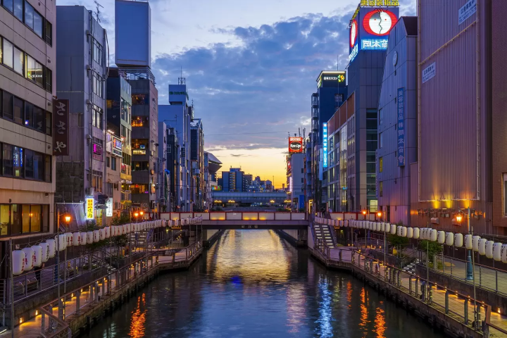 2 Days of Springtime Fun in Osaka