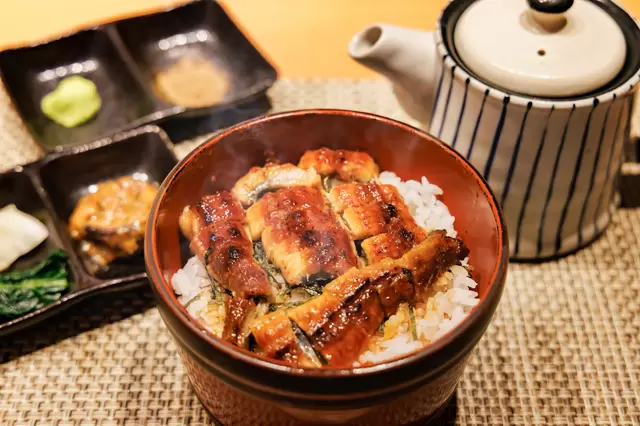 いまさら聞けない、日本の定番「丼料理」の基礎知識