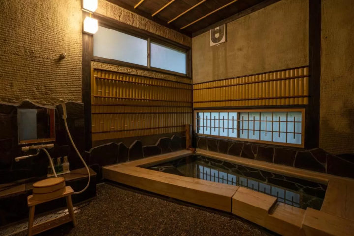 【朝倉温泉】 秋月久織亭