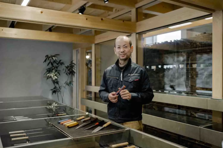 【福井県越前市】越前打刃物の「柄」と漆器の「蒔絵」が融合した新しい工芸のかたち