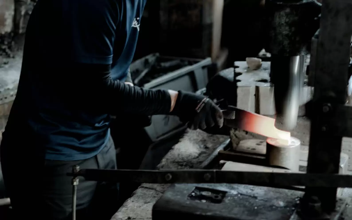 [เมืองแห่งงานฝีมือ เมืองเอจิเซ็น] สู่ดินแดนพันปี ความปรารถนาของช่างฝีมือที่เริ่มต้นด้วยดาบ