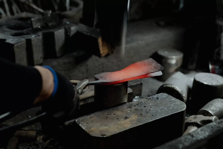 "CRAFT TOURISM ECHIZEN" The Story of the Birth of a Joint Workshop That Changed the Production Area of Cutlery