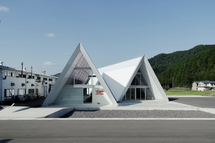 "CRAFT TOURISM ECHIZEN" The Story of the Birth of a Joint Workshop That Changed the Production Area of Cutlery