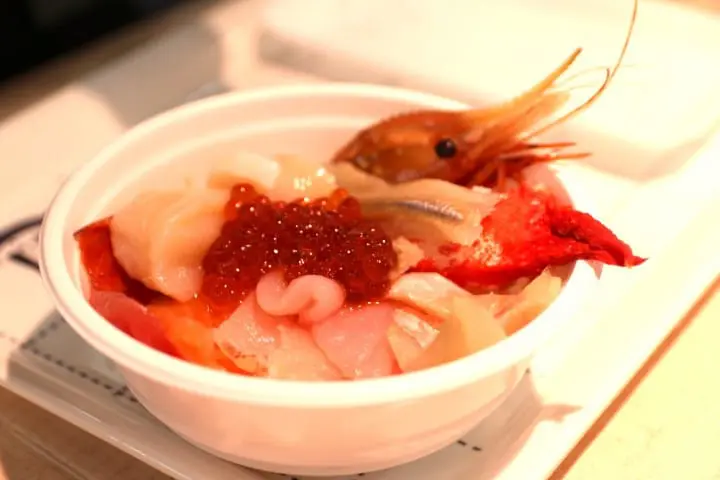 釧路和商市場 勝手丼