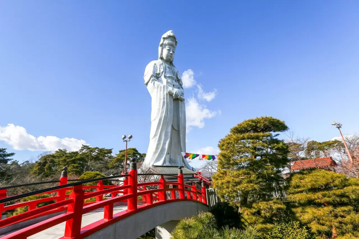 Outdoor Fun and Hot Springs near Tokyo! Gunma: Top 30 Things to Do