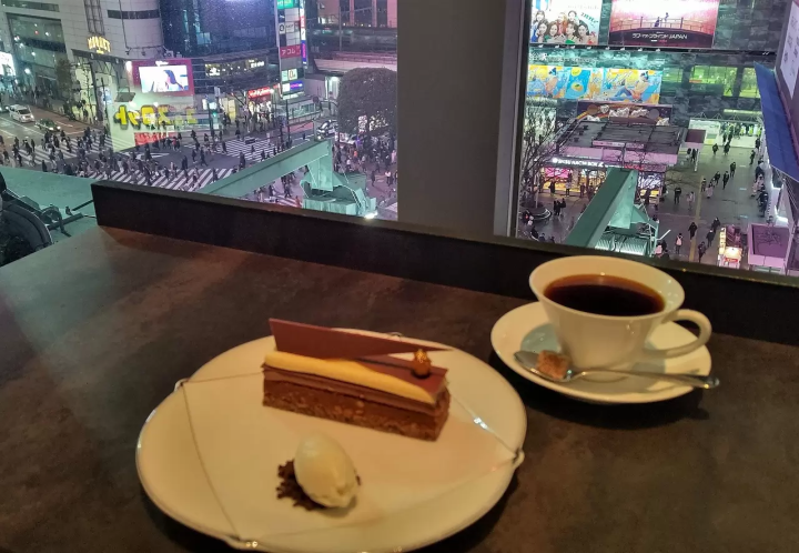 Shibuya Scramble Crossing: Top 7 Viewing Spots