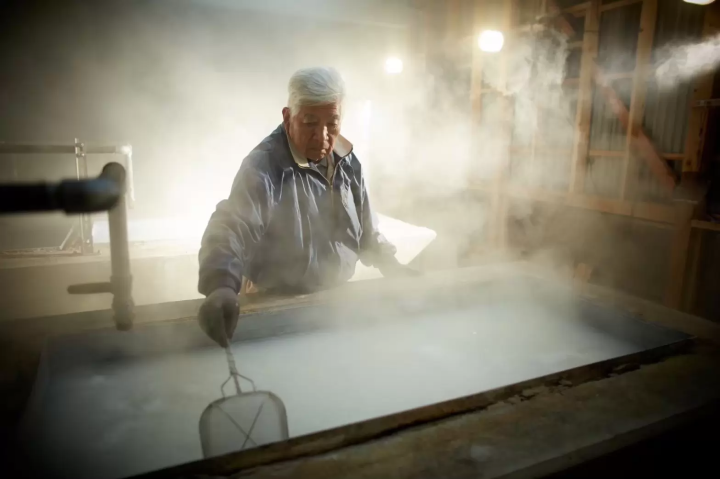 Revival of Tradition: 1500 Years of Ita Salt and Japanese Food Culture