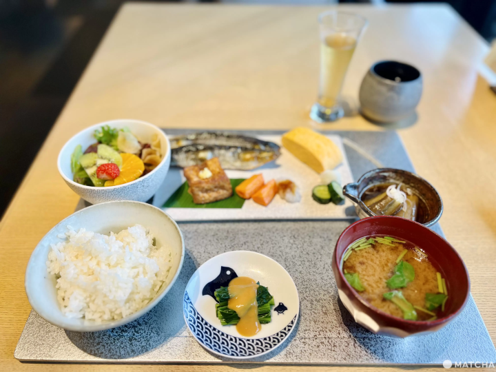 美到忘了人在東京！無邊際泳池、富士山景、米其林主廚料理、露天溫泉最新住宿2選