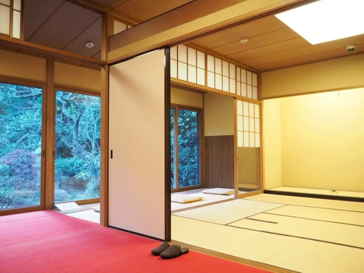 Cafés, Bamboo Forests, And Shopping In Hakone - A Relaxing Itinerary