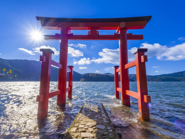 Hakone Shrine