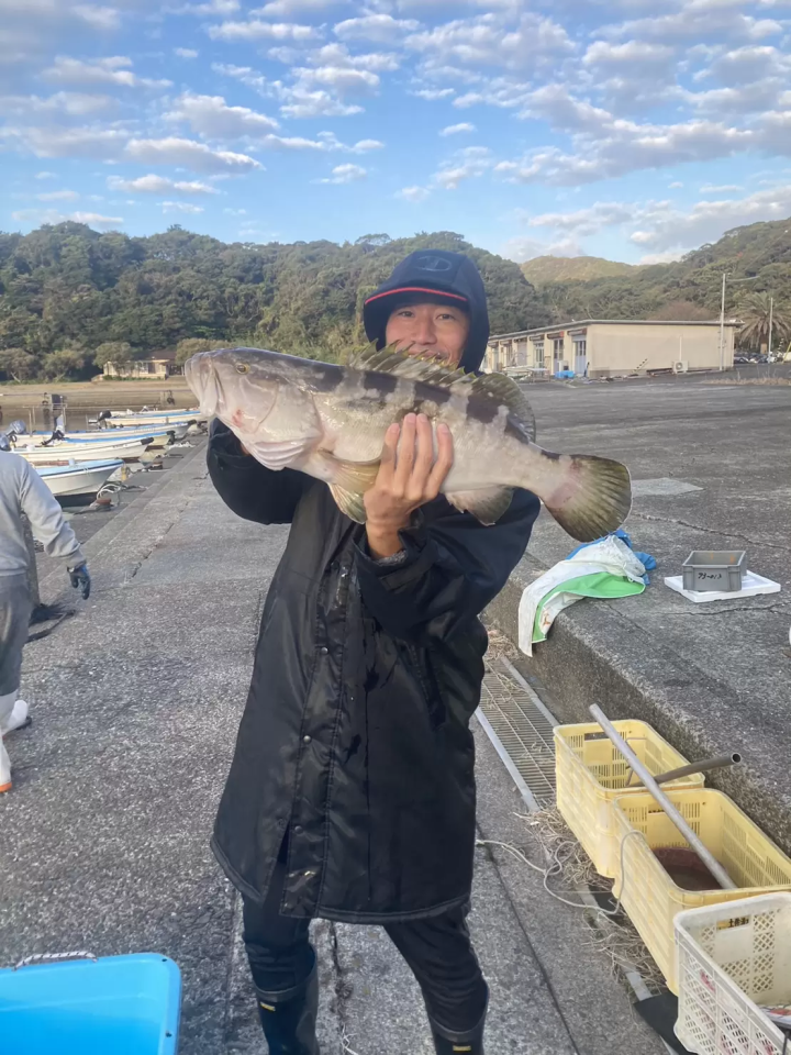 日本の釣りの魅力と楽しみ方 - 足摺の大自然と共に、思い出に残る釣り体験を