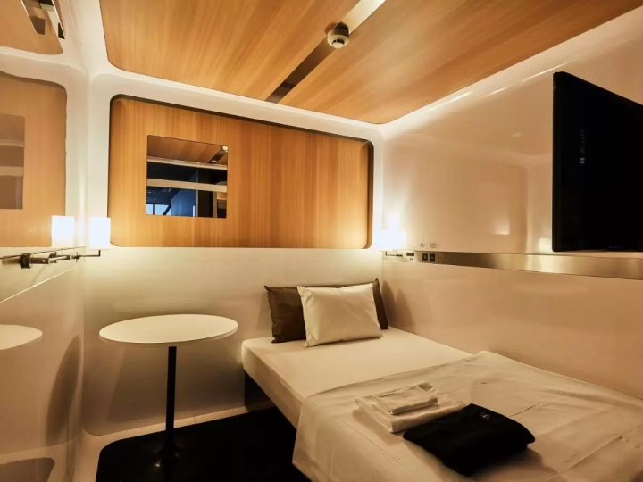 osaka capsule hotels