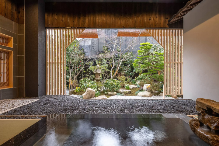 【兵庫】緑あふれる温泉旅館「湯村温泉 緑屋」。贅沢な貸切温泉が人気の宿。