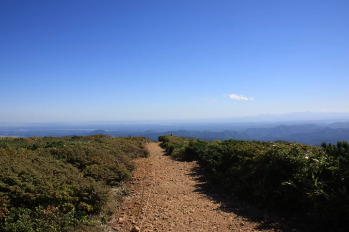 栗驹山的红叶堪称“上帝的地毯”