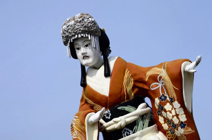 Japans Flower Island, Awaji! Swirling Ocean Rapids, Anime Theme Parks and More! 