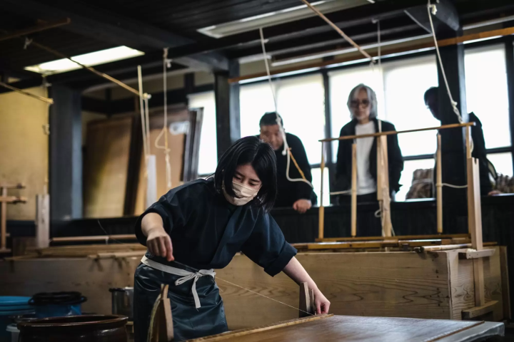 【手仕事のまち越前市】クリエイターを刺激する越前和紙の底力