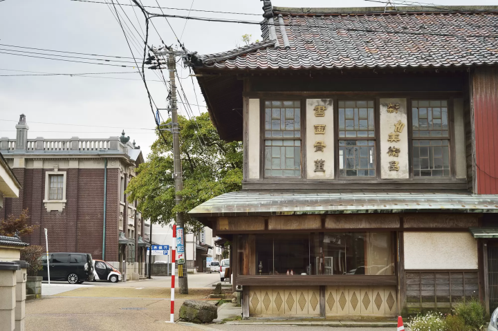 【日本北陸】福井縣自由行必去觀光景點美食13選!越前蟹、東尋坊,恐龍博物館都在這