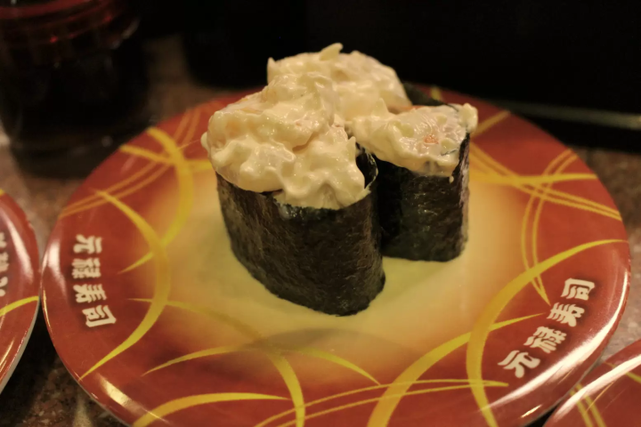 【回转寿司的发祥地】外出就餐文化的革命！东大阪“旋转元禄寿司”