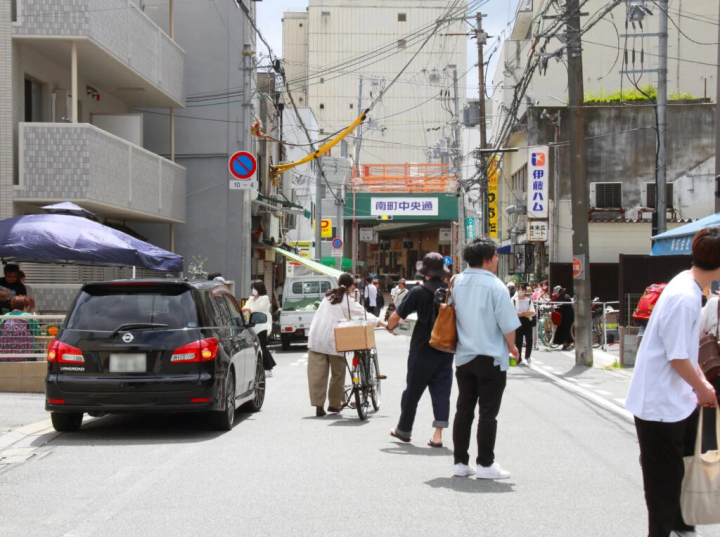 筆者が伺った5月20日の朝市のようす