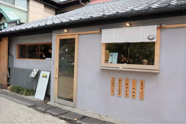 行列ができることも多い人気店です      
