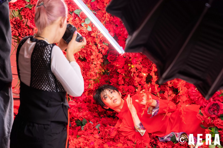 羽生結弦×蜷川実花 攝影花絮 寫真書