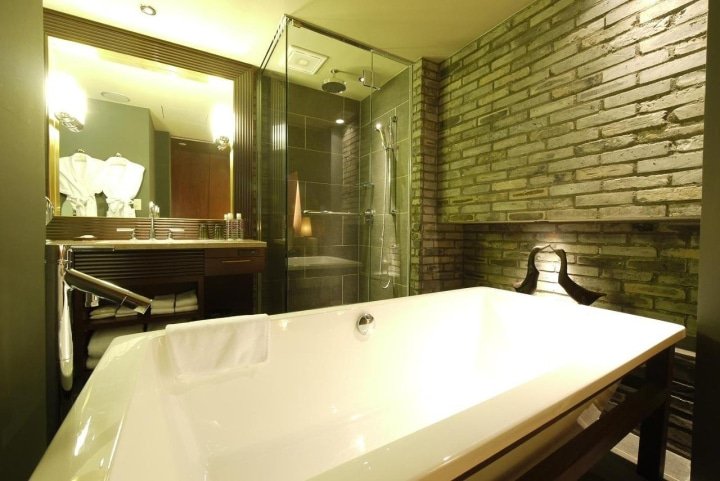 10 Mesmerising Hotels In Shibuya, Wine and Dine With Breath-Taking Views