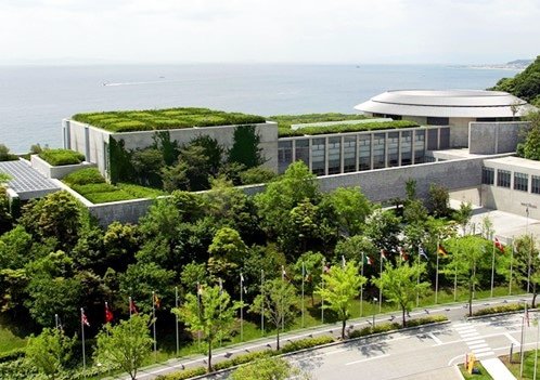 【兵庫・淡路】建築好き必見！安藤忠雄氏が手掛けた「淡路夢舞台」を巡って大阪湾絶景を体感！