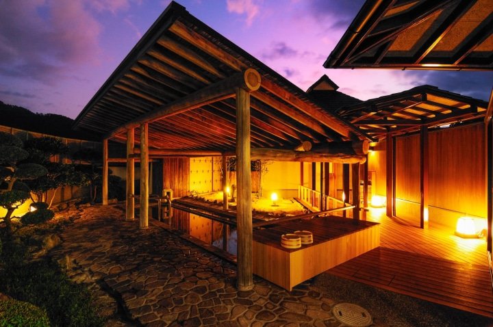 岡山駅からおすすめ温泉エリアまでのアクセス方法(電車、バス、レンタカーなど)