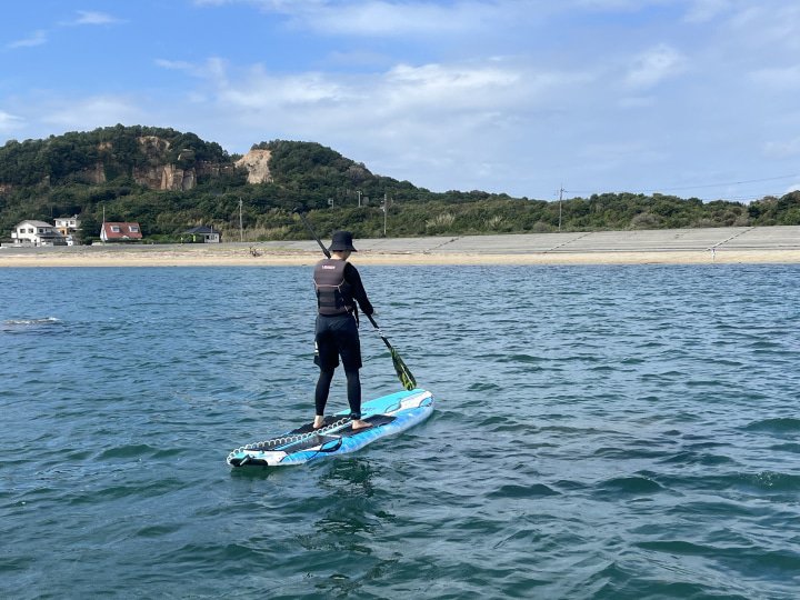 【你和水母一起在海上漫步吗？ ～山口市美乃滨明步SUP体验～]