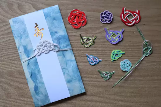 [Asakusa, Tokyo] Would you like to make a Christmas wreath using the traditional Japanese decorative string "Mizuhiki"?