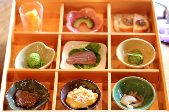 【효고】단바의 일품, 사슴 고기, 멧돼지 고기(보단 냄비)를 즐길 수 있는 지비에 요리점 4선!