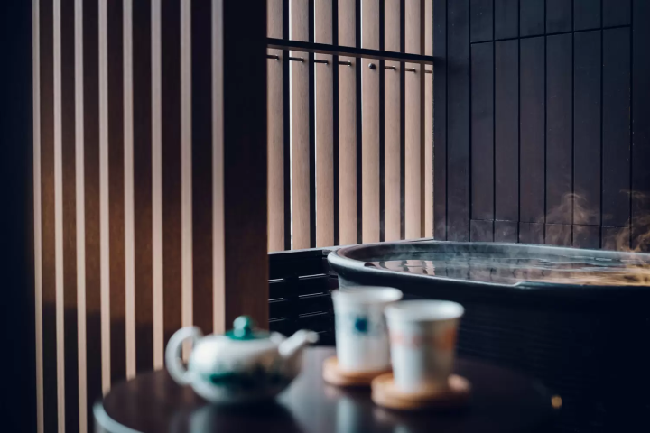 3 เรียวกังของ Hoshino Resorts KAI ที่ต้องแวะไปพักในฤดูหนาว ลิ้มรสปูแสนอร่อยที่ออนเซ็นเรียวกัง