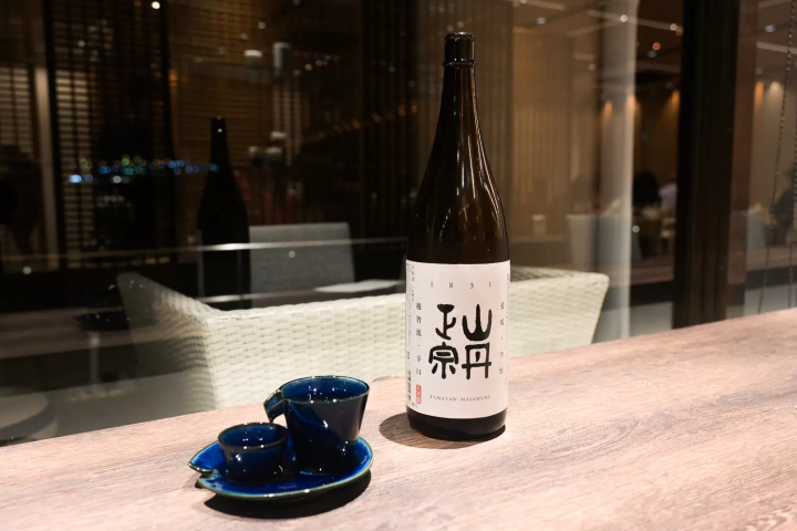 เต็มไปด้วยเสน่ห์ของเกาะอันห่างไกลแห่งเซโตะอุจิ! รายงานที่พัก "GLAMPROOK Shimanami" (อาคารโรงแรม)