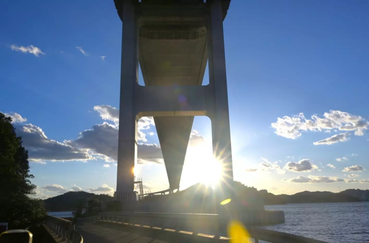 เต็มไปด้วยเสน่ห์ของเกาะอันห่างไกลแห่งเซโตะอุจิ! รายงานที่พัก "GLAMPROOK Shimanami" (อาคารโรงแรม)