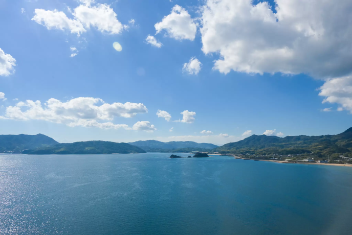 游览“岛波海道”！享受濑户内海的豪华游轮和豪华美食