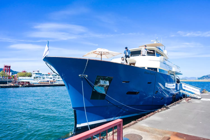 游览“岛波海道”！享受濑户内海的豪华游轮和豪华美食