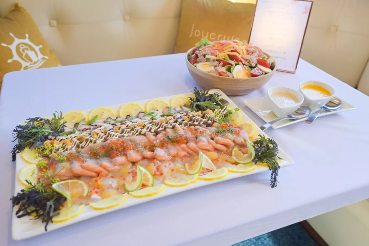 游览“岛波海道”！享受濑户内海的豪华游轮和豪华美食