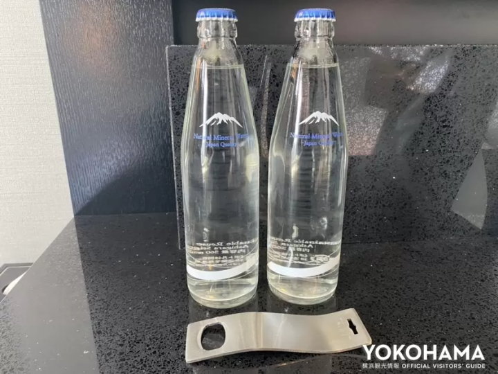 也提供瓶裝水。 