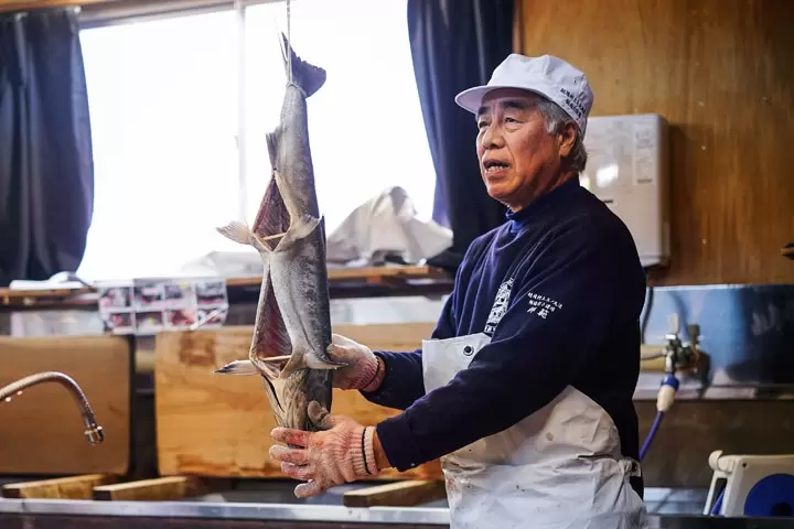 【東京から新幹線+特急で3時間！】新潟県村上市で『越後村上鮭塩引き街道』開催！ 伝統食・塩引き鮭が下がる景色をご覧ください