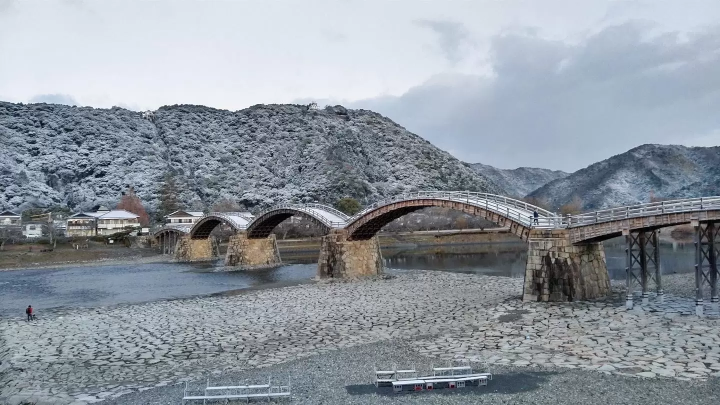 [山口县岩国市] 创业350年！介绍根据季节欣赏日本三大木桥之一锦带桥的方法。