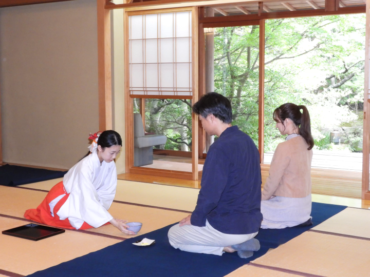 防府天満宮茶室・芳松庵での抹茶体験 